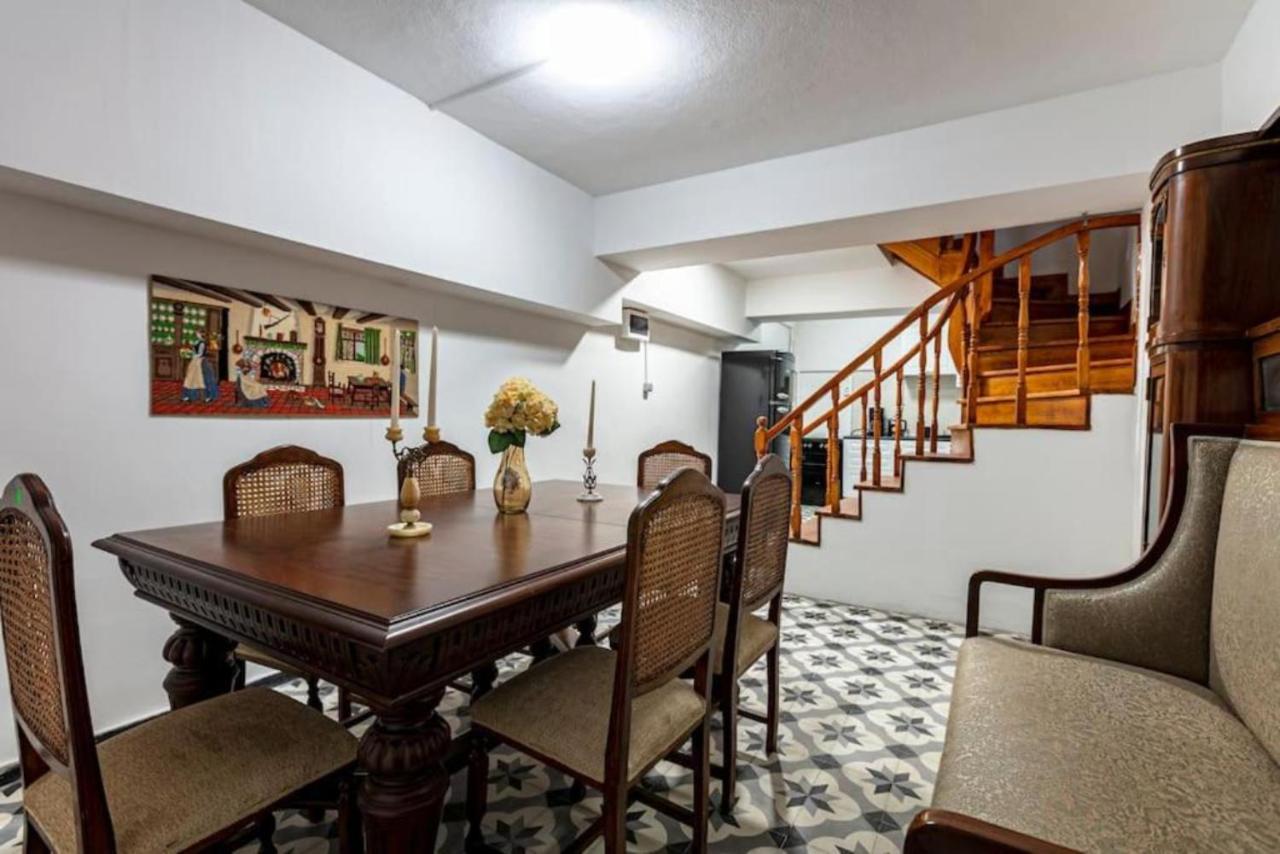 איסטמבול Historical 4-Br Home Steps From Besiktas Stadium & Bosphorus Views - Prime Nisantasi Location! מראה חיצוני תמונה